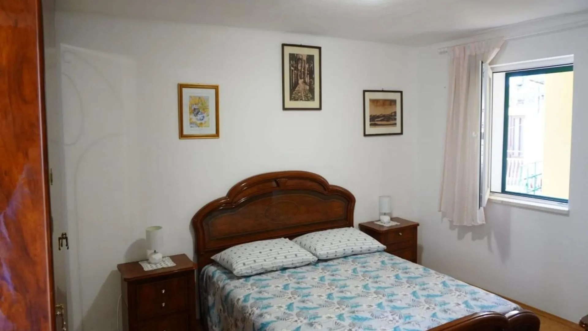 Charming Multi-Level House With Sea View In Kastel Stari Croatia