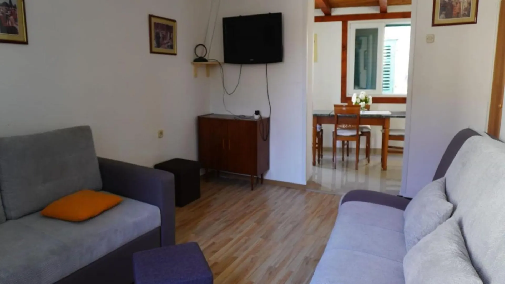 Charming Multi-Level House With Sea View In Kastel Stari Vikendica Kastela